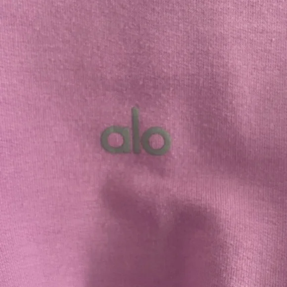ALO YOGA Dreamy Crop Top Short Sleeve, Purple-ish/Pink 💜🩷 Size XS - Picture 4 of 8